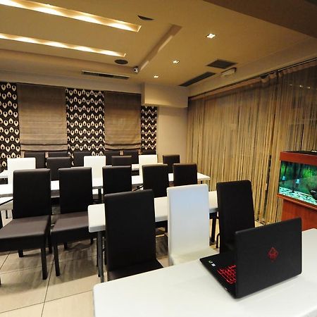 Ceragio Hotel & Apartments Tripoli Extérieur photo