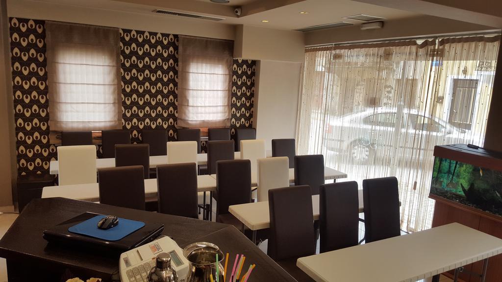 Ceragio Hotel & Apartments Tripoli Extérieur photo