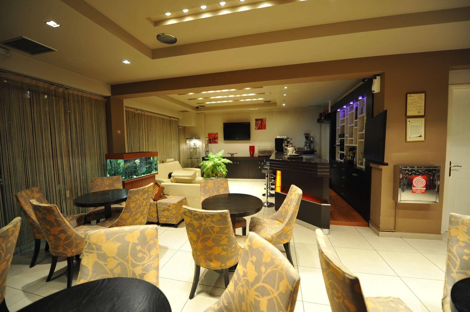 Ceragio Hotel & Apartments Tripoli Extérieur photo