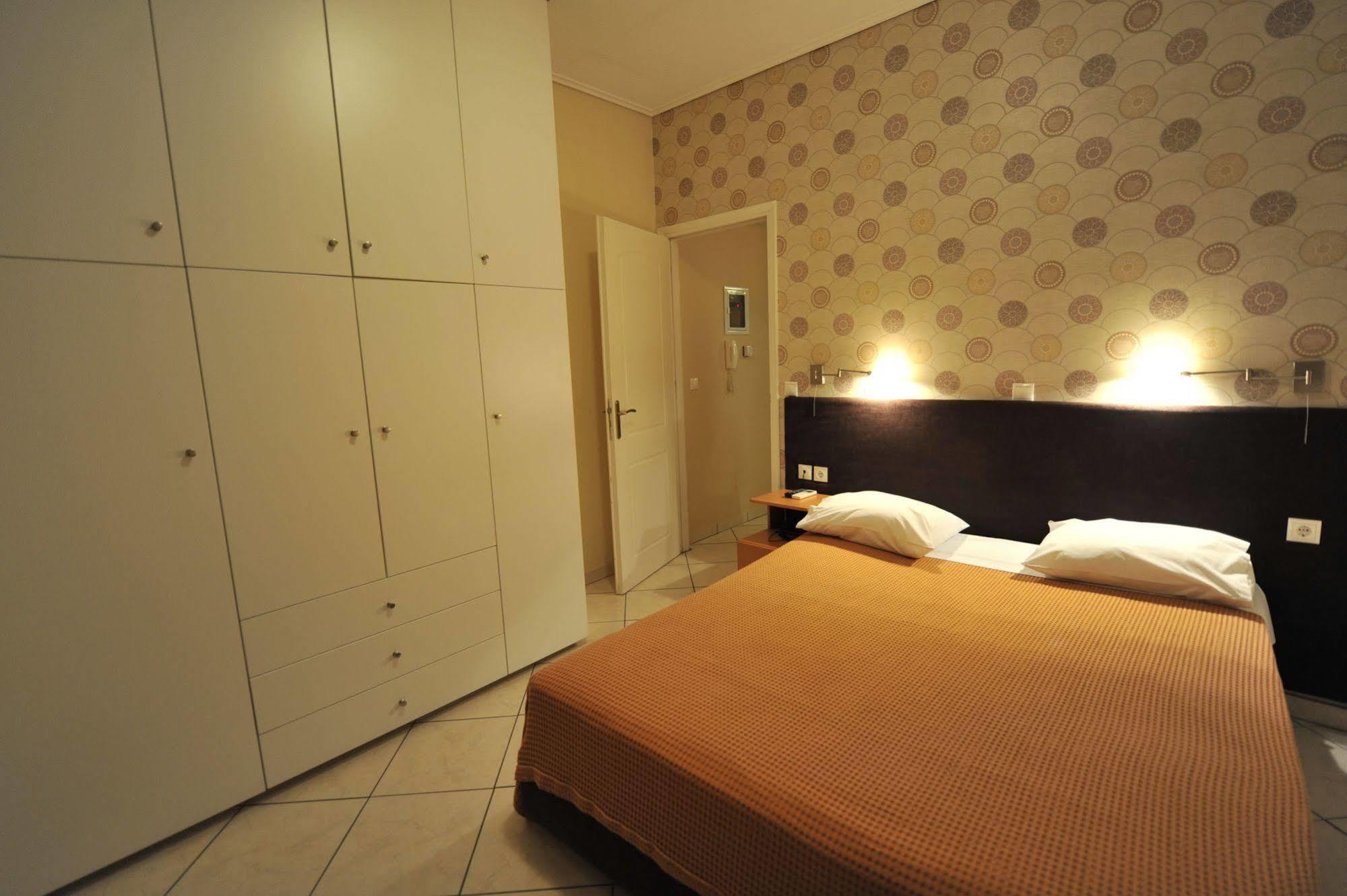 Ceragio Hotel & Apartments Tripoli Extérieur photo