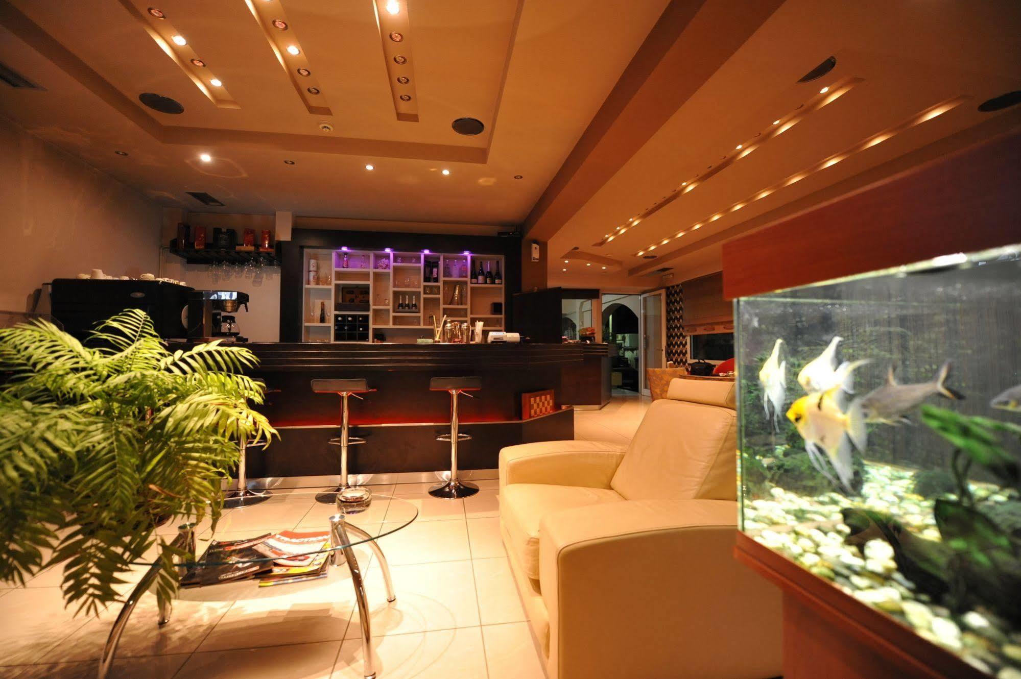 Ceragio Hotel & Apartments Tripoli Extérieur photo